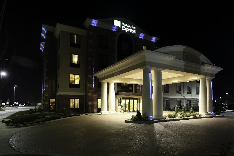 Holiday Inn Express & Suites Marion Northeast By Ihg Exterior foto